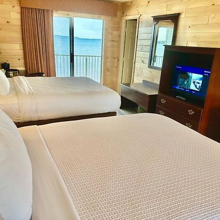 Bridgeview Motel Mackinaw City Bagian luar foto