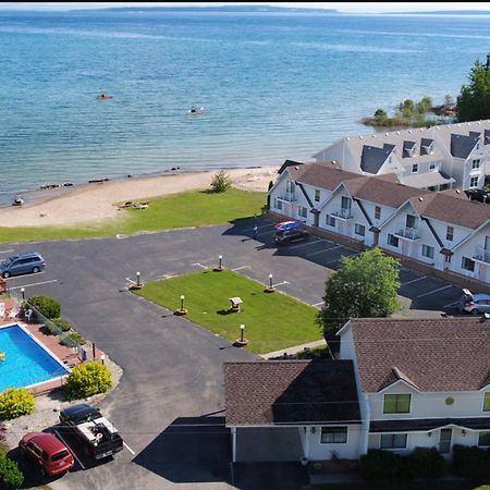 Bridgeview Motel Mackinaw City Bagian luar foto
